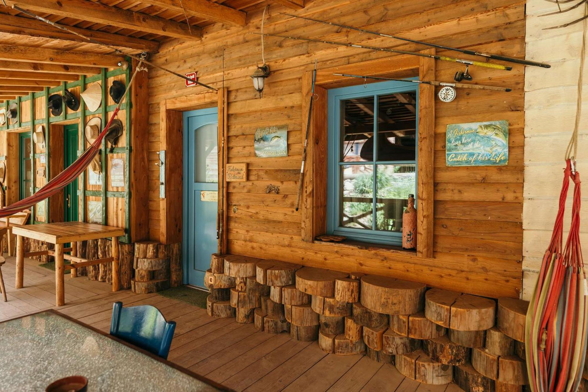 Ranch 13 - Western A Kone Nemsova Phòng bức ảnh