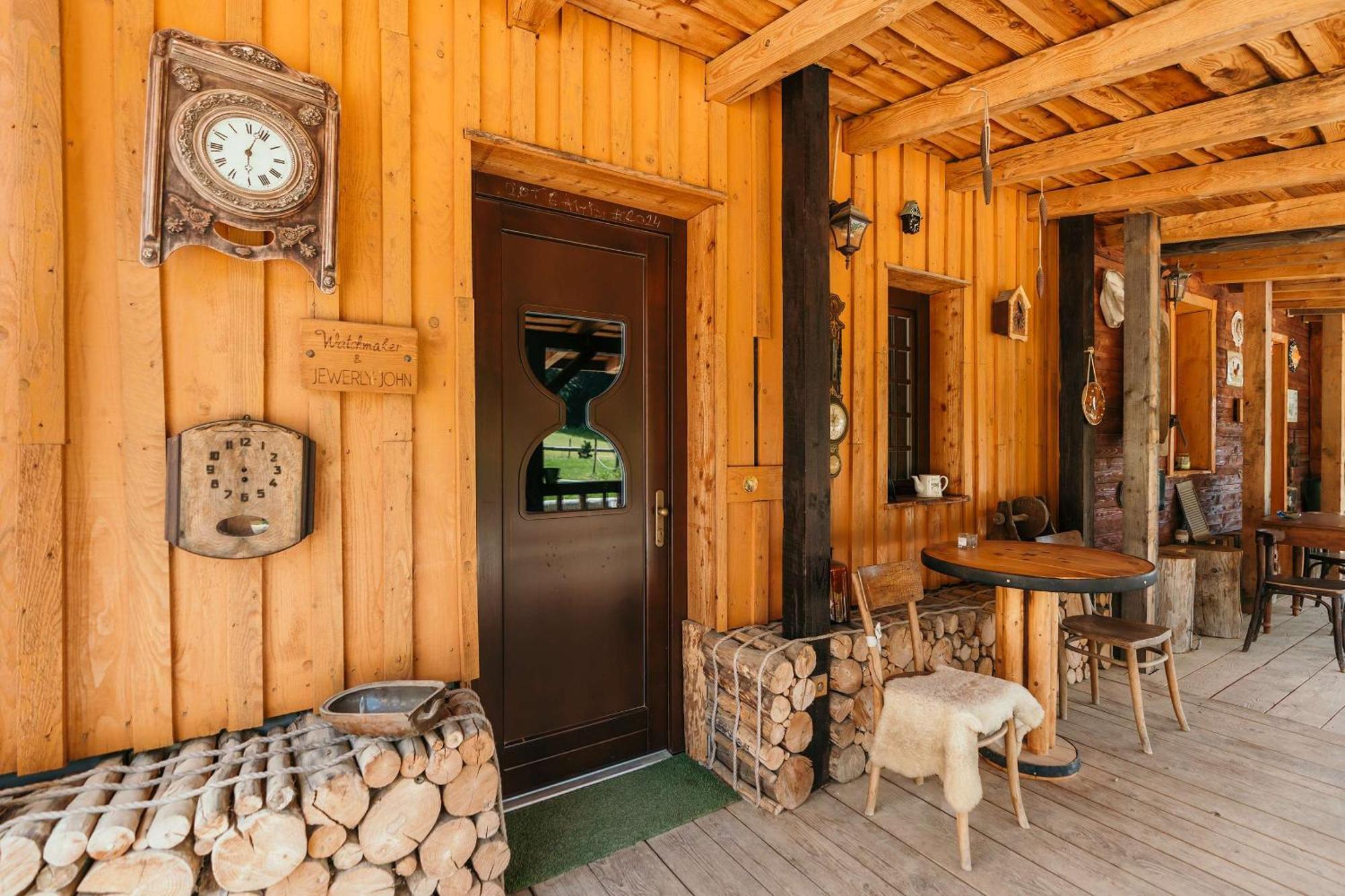 Ranch 13 - Western A Kone Nemsova Phòng bức ảnh