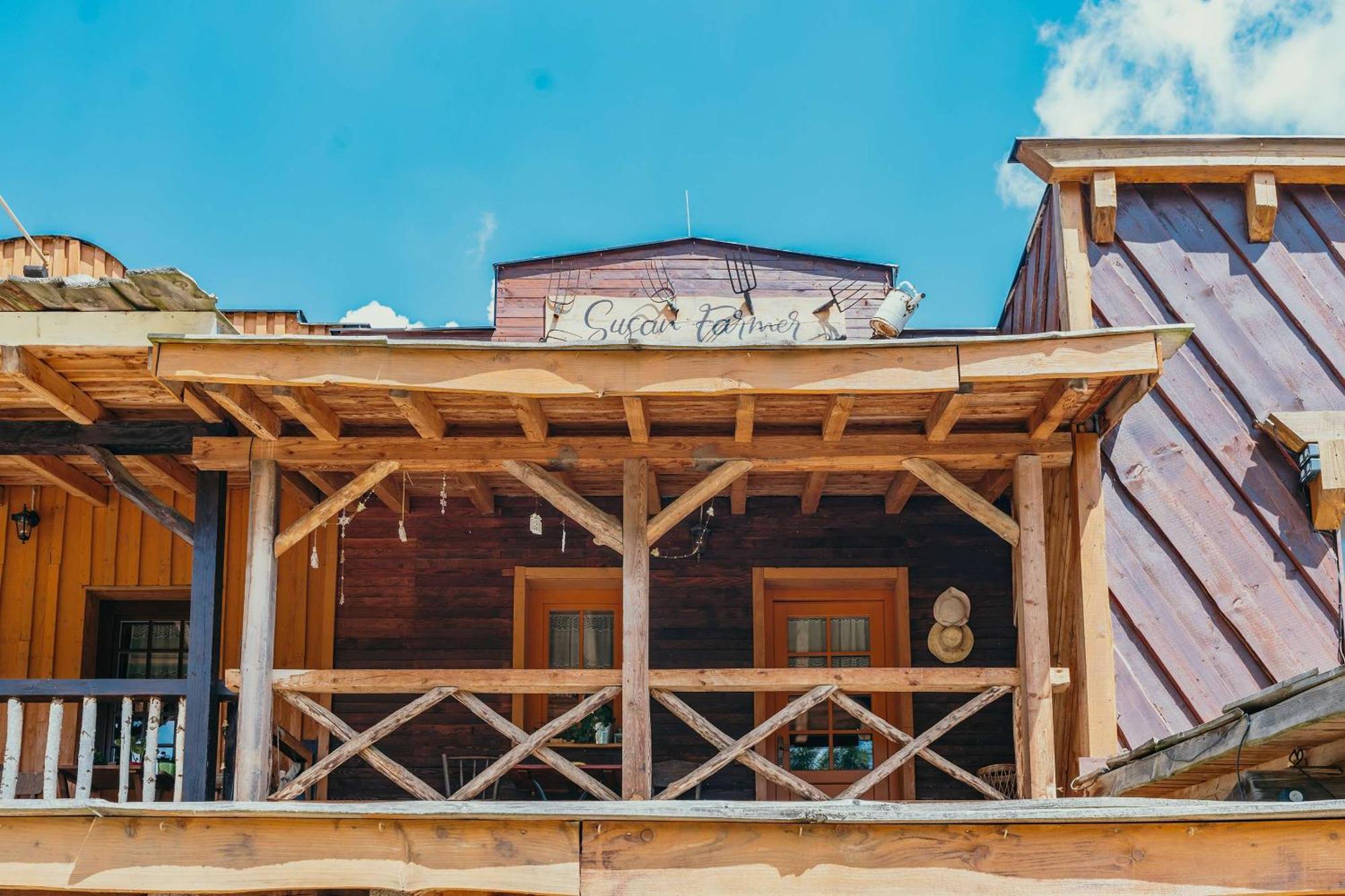 Ranch 13 - Western A Kone Nemsova Phòng bức ảnh