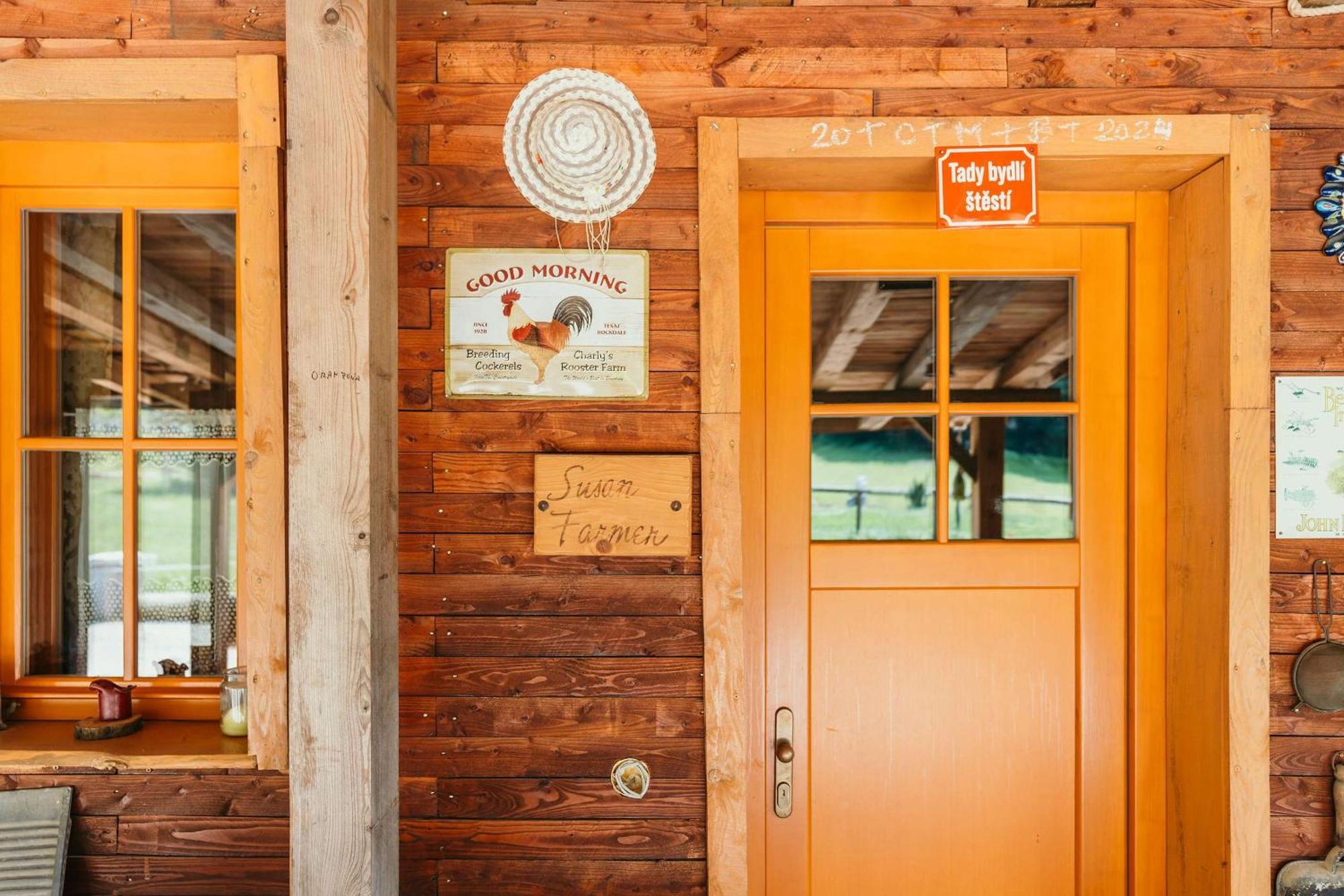 Ranch 13 - Western A Kone Nemsova Phòng bức ảnh