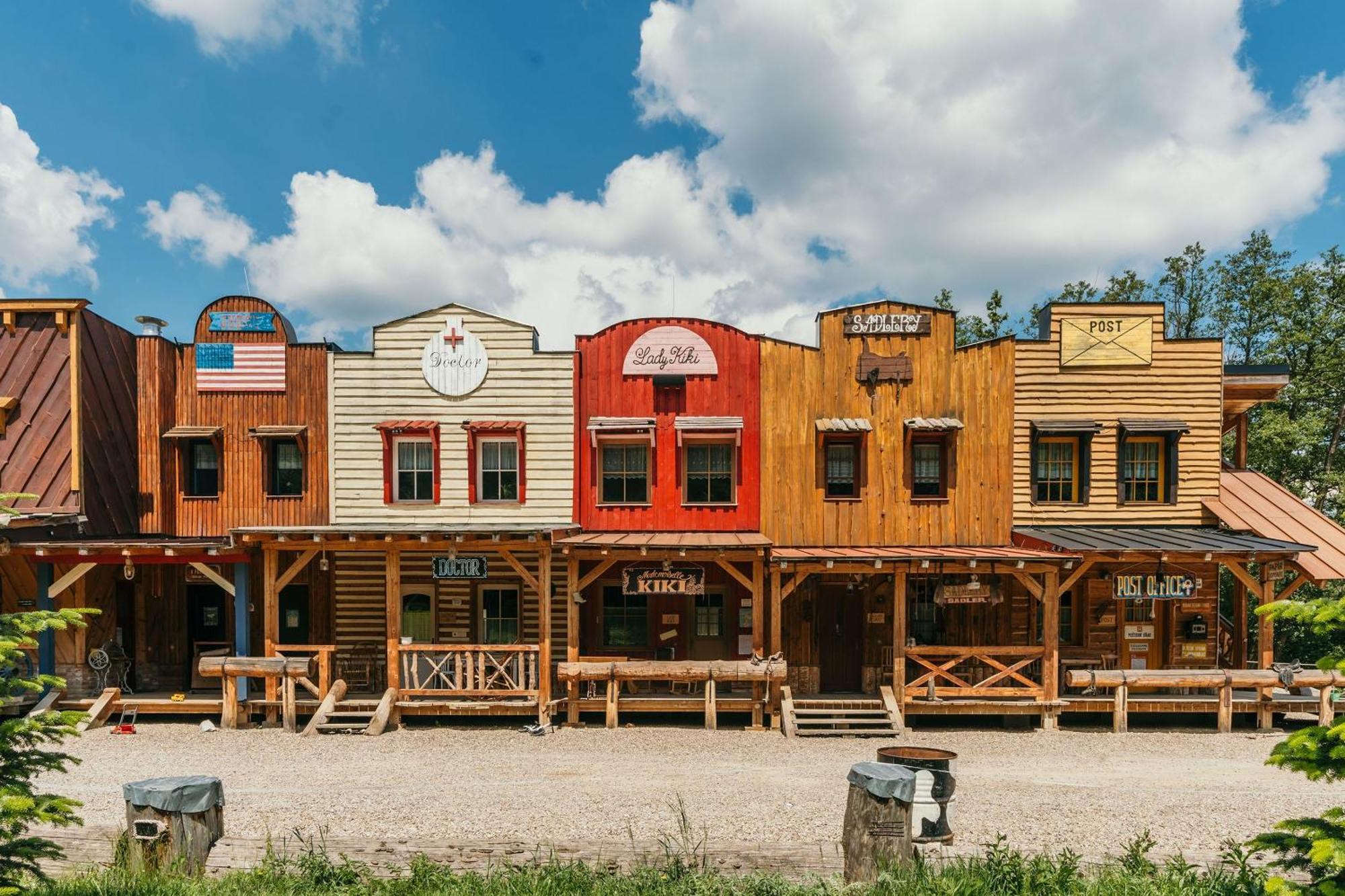 Ranch 13 - Western A Kone Nemsova Ngoại thất bức ảnh